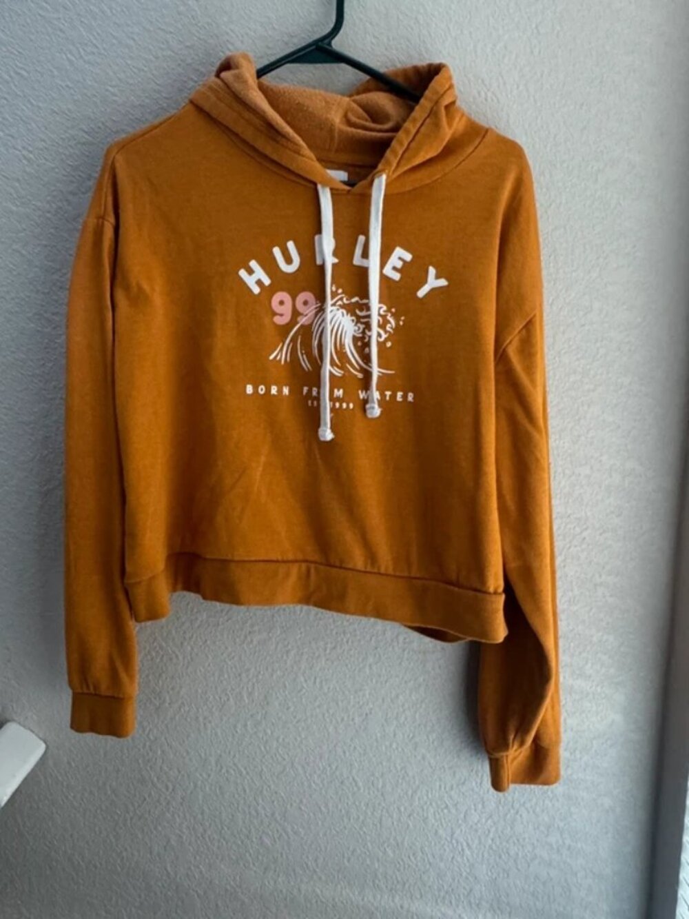 mustard gold Hurley "Born From Water 99" XL cropped hoodie